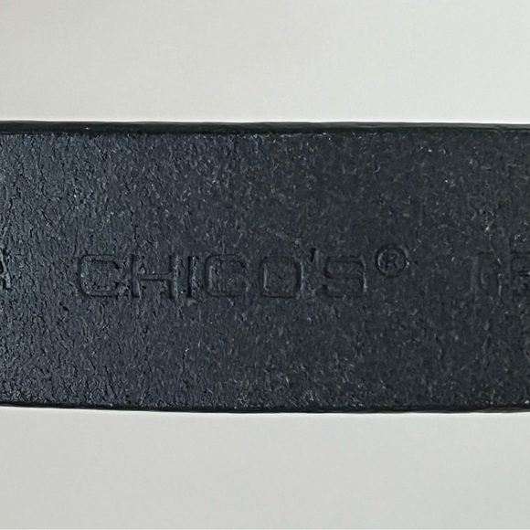 CHICO’S Heavy Silver Metal Embossed Leaf Chain And Black Leather Belt Size M/L - Picture 9 of 15